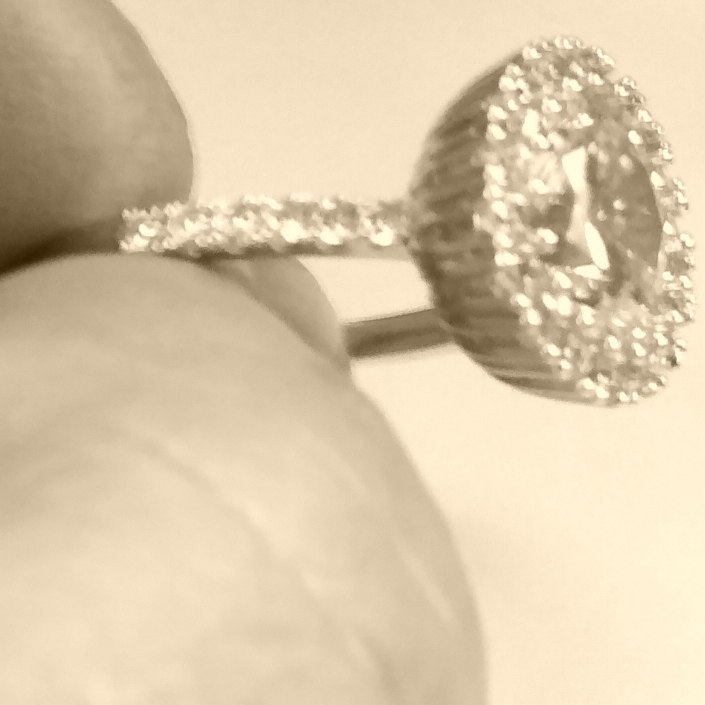 Woman's ring - Picture 8 of 8